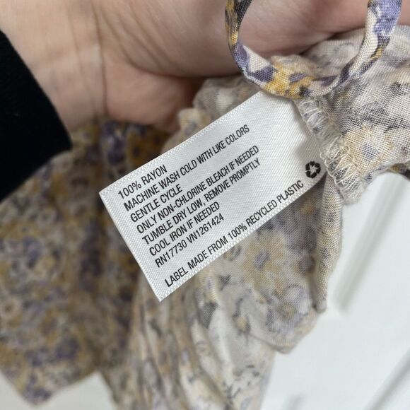 Wild Fable Yellow Purple Floral Peplum Button Front Flutter Sleeve Womens Size M - Picture 4 of 5